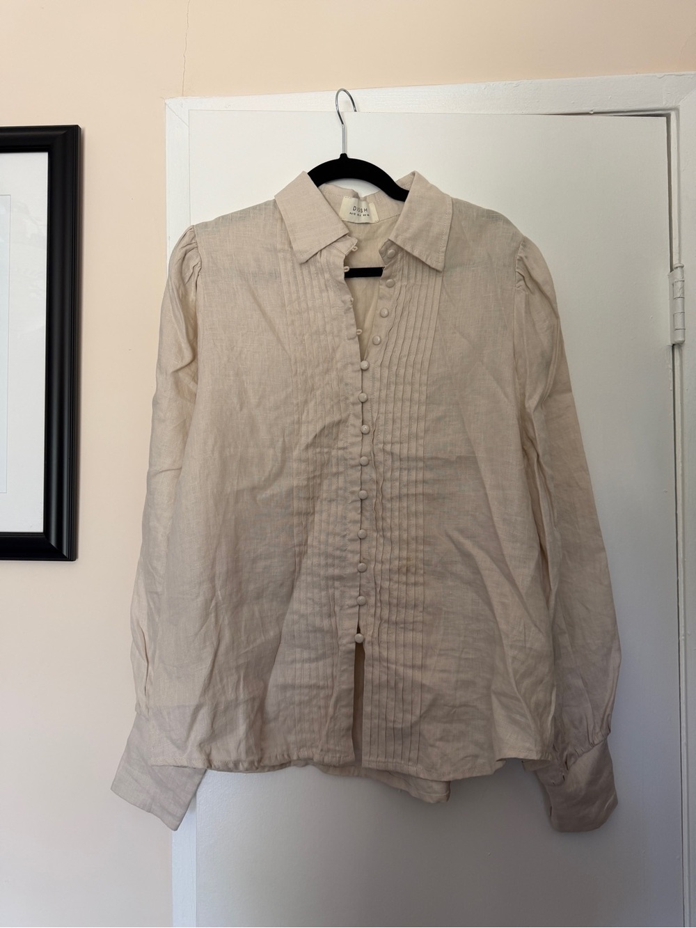 DISSH Beige Button-Front Pintuck Blouse